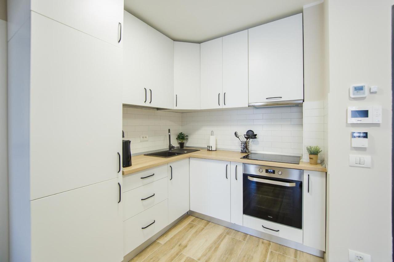 Cappuccino Colors At West Residence Oradea Bagian luar foto