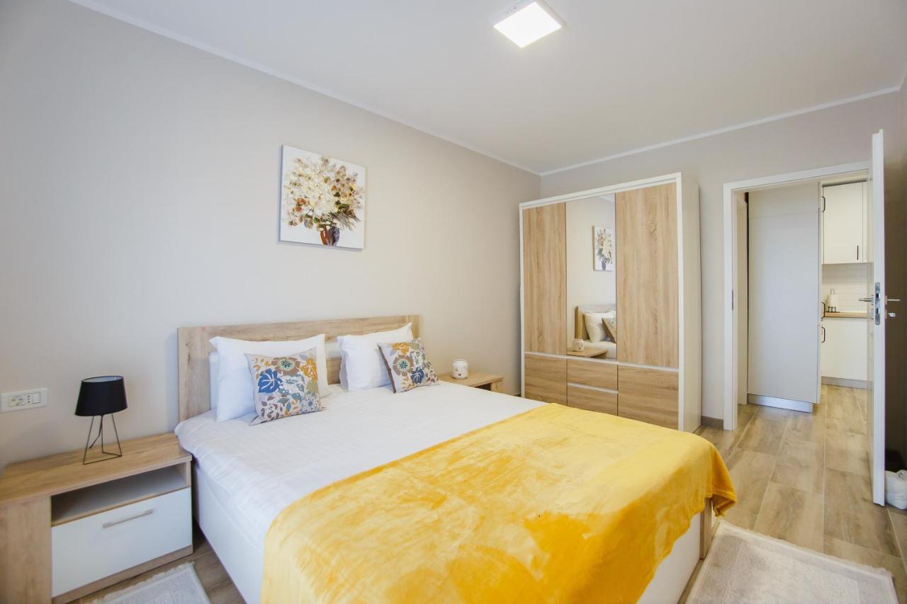 Cappuccino Colors At West Residence Oradea Bagian luar foto
