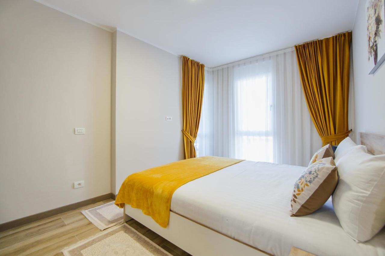 Cappuccino Colors At West Residence Oradea Bagian luar foto
